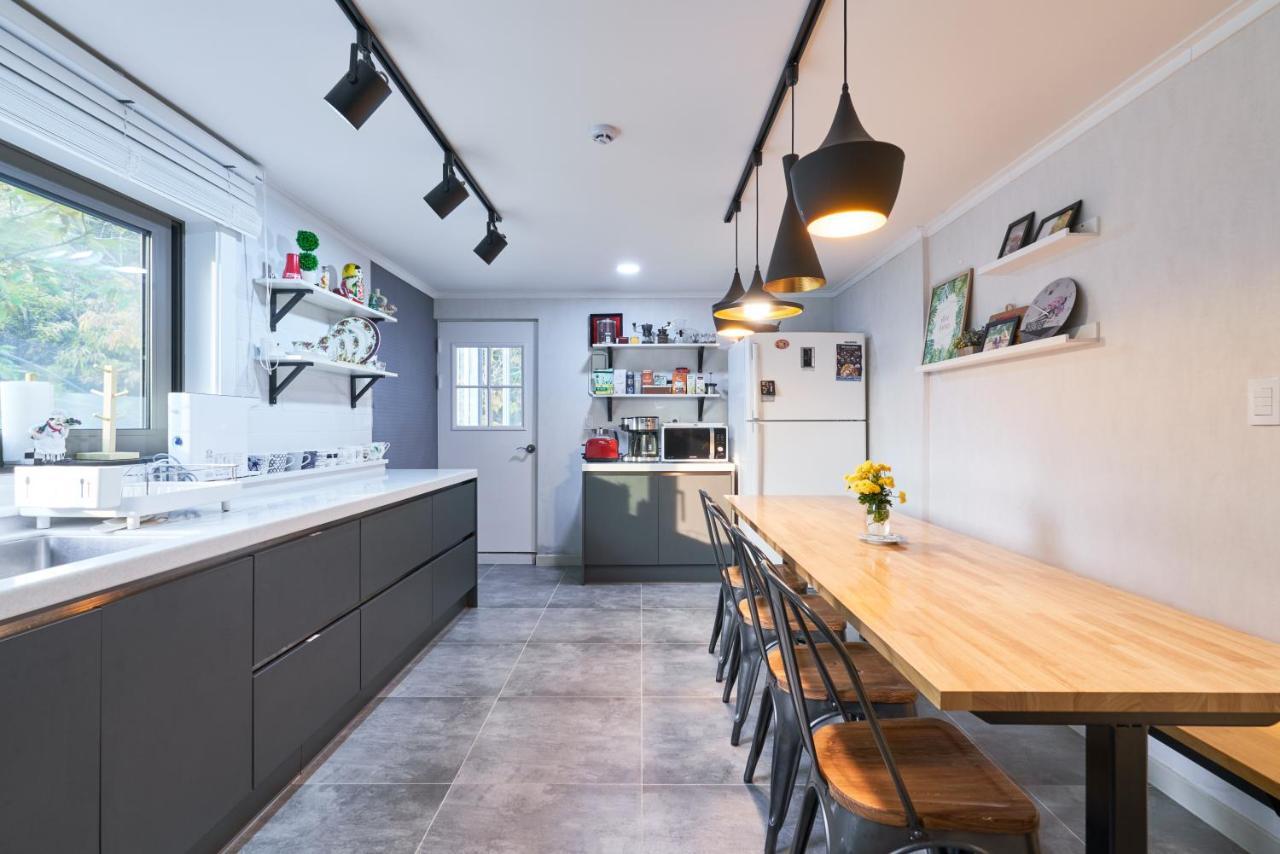 Everlast Guesthouse Yongin Bagian luar foto